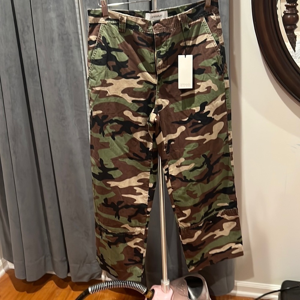 SPRWMN Camo slash pocket trousers. NWT